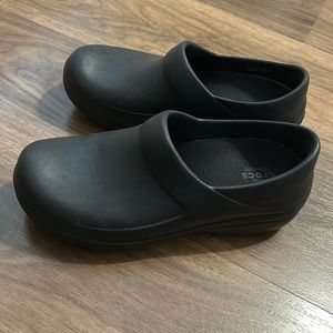 Crocs clogs